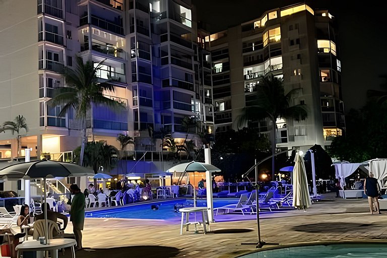 Praia Camboinhas, com Piscina e muito conforto
