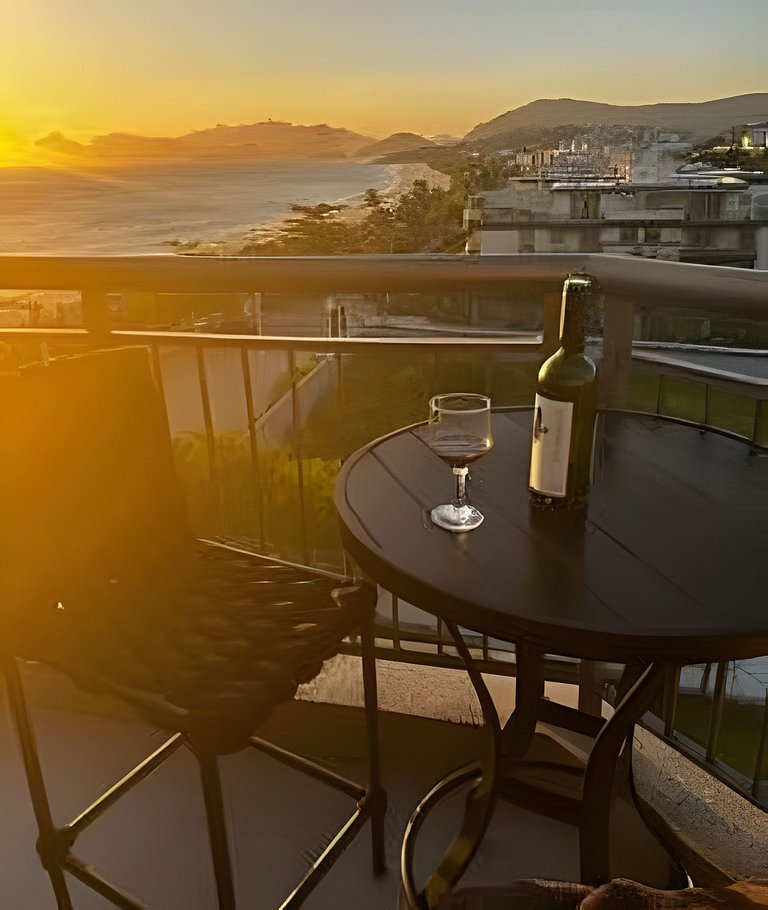 Camboinhas com a MELHOR VISTA Cobertura incrível